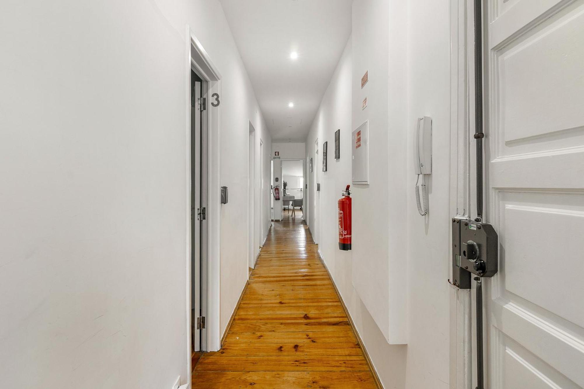Whome Urban Tech Retreat, Modern Hubs For Remote Living Lisboa Ngoại thất bức ảnh