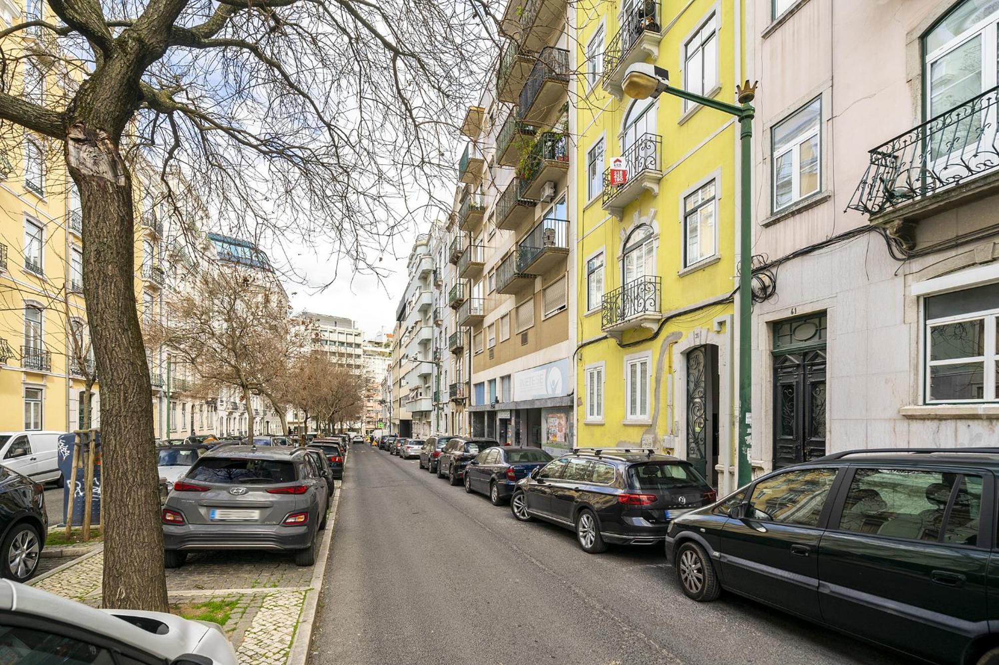 Whome Urban Tech Retreat, Modern Hubs For Remote Living Lisboa Ngoại thất bức ảnh