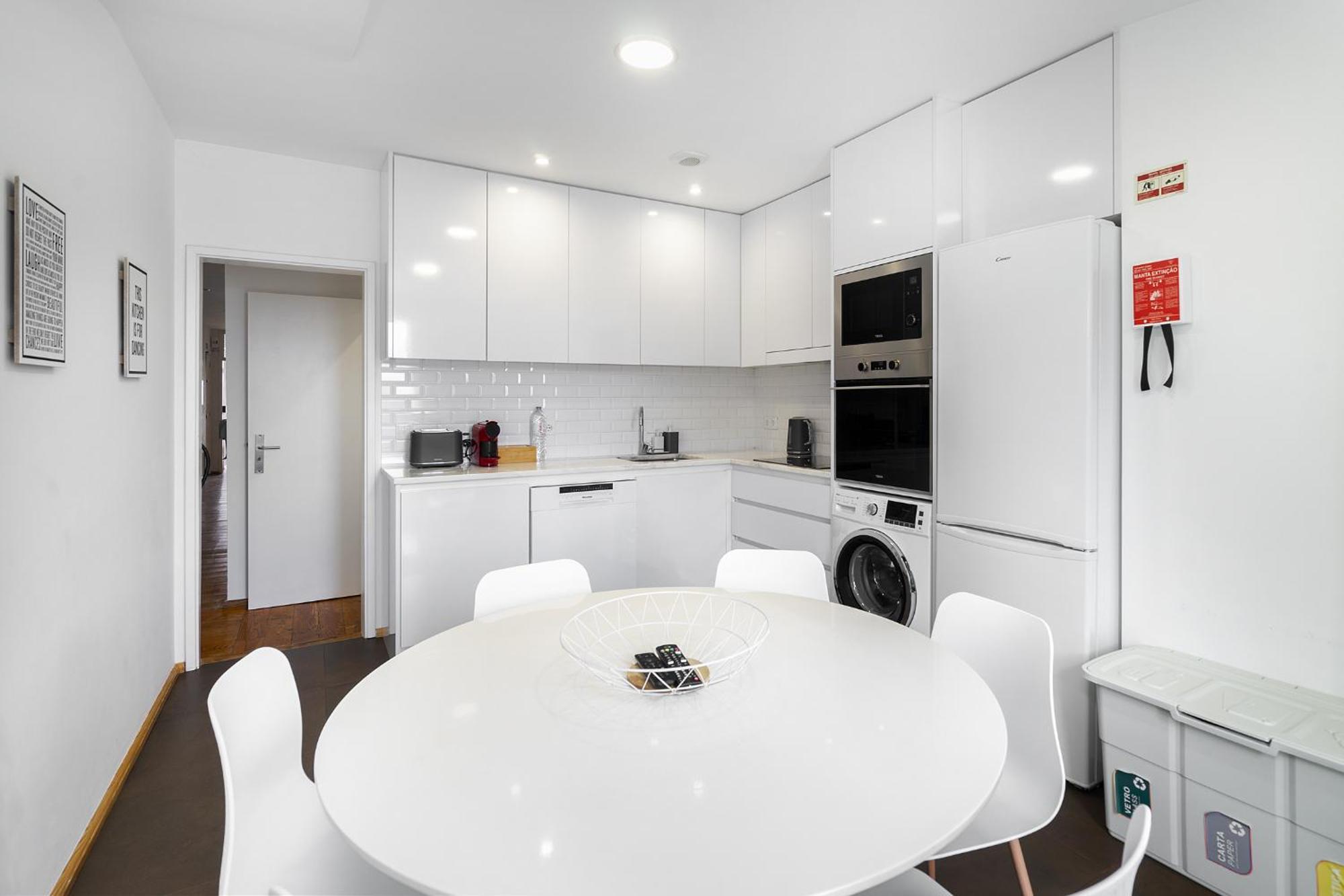 Whome Urban Tech Retreat, Modern Hubs For Remote Living Lisboa Ngoại thất bức ảnh
