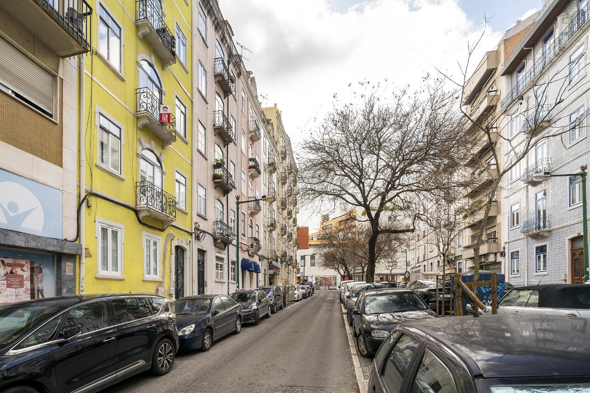 Whome Urban Tech Retreat, Modern Hubs For Remote Living Lisboa Ngoại thất bức ảnh